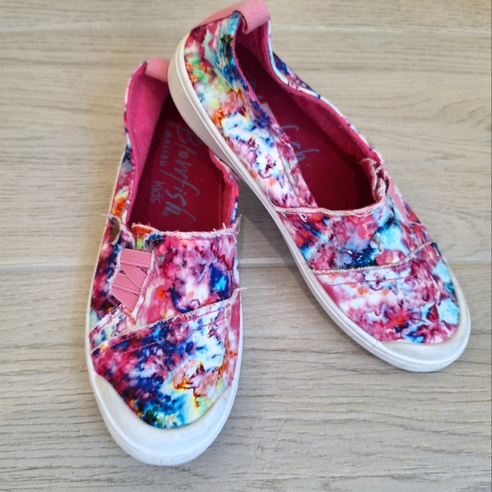 Blowfish Malibu kids canvas slip-on sneakers pink multicolor- size 3 - NWT